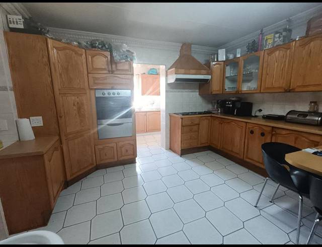 3 BEDROOM HOUSE FOR SALE IN GERDVIEW